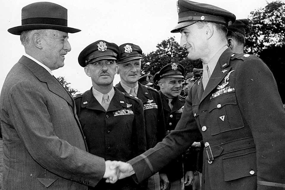 Secretary of War Henry Stimson congratulates Gabreski on his 28th victory—amid a media blitz Gabby said he found “awkward.” (National Archives)