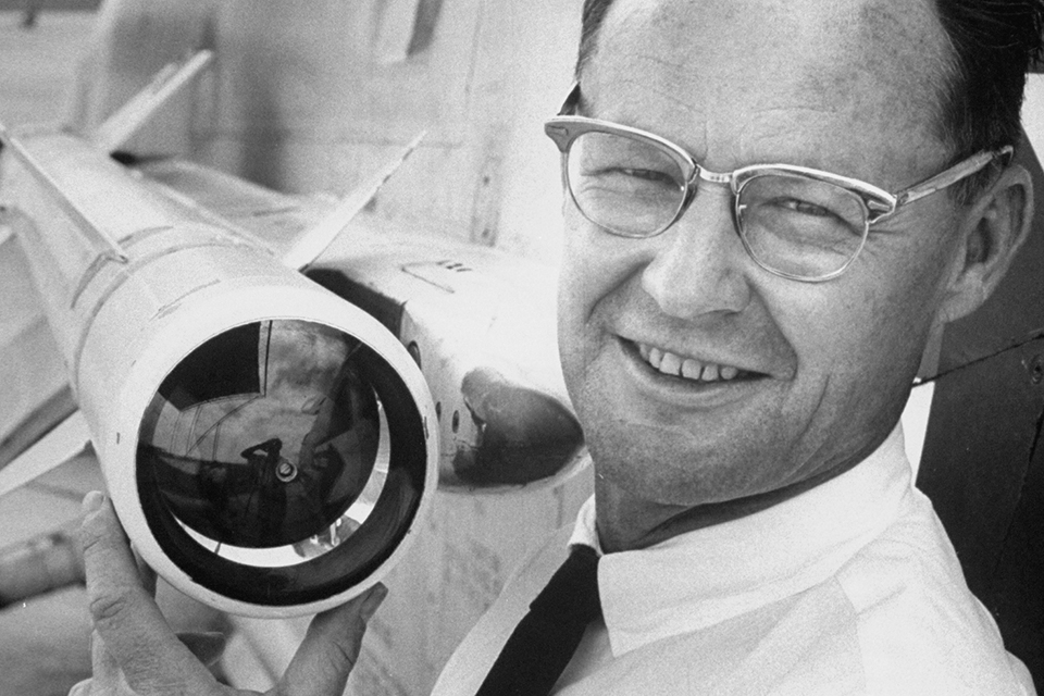 Dr. William B. McLean, displays the heat-seeking guidance unit that he invented at the business end of a Sidewinder missile. (Alfred Eisenstaedt/Time Life Pictures/Getty Images)