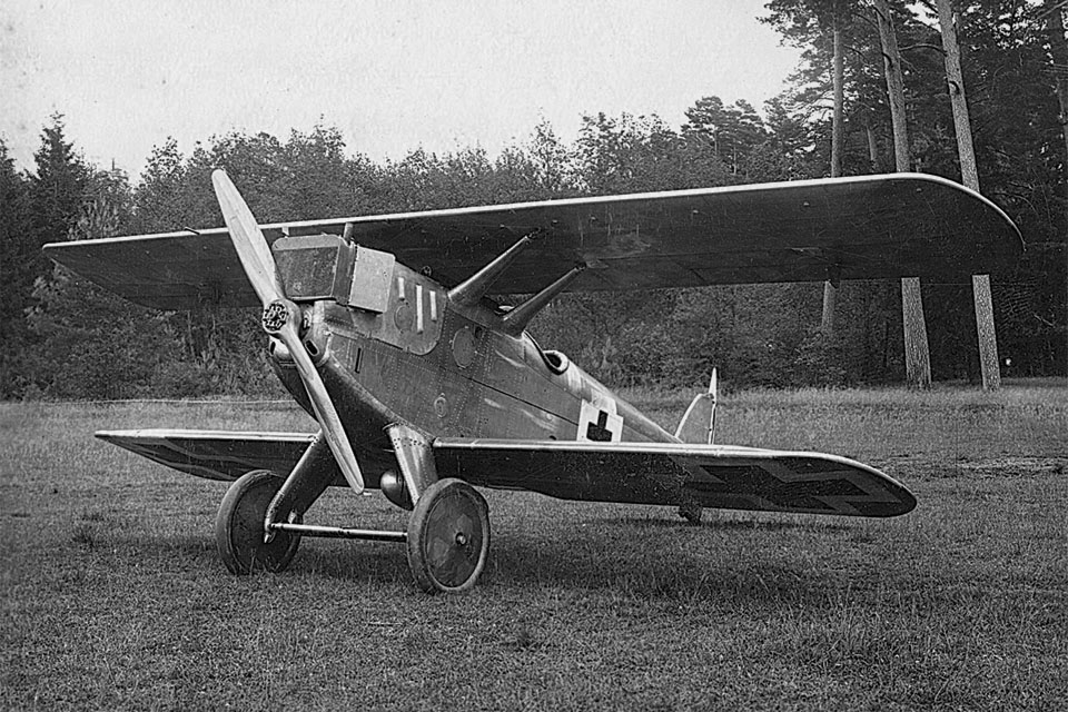 The Zeppelin-Lindau D.I's upper wing was attached to the fuselage with just four cabane struts. (National Air and Space Museum)