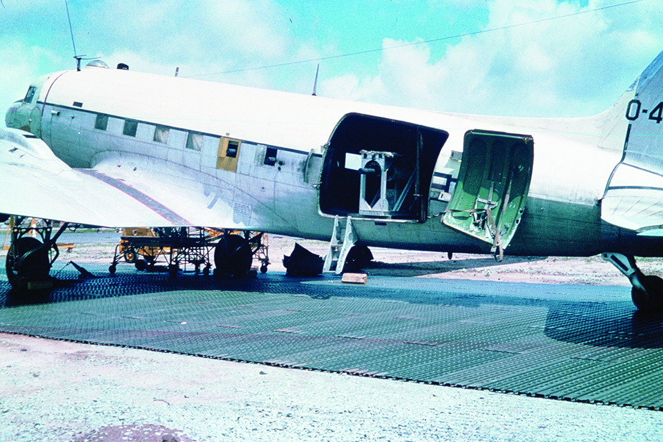 Douglas FC-47D tail no. 0-48579—the original “Puff the Magic Dragon”—carried three 7.62mm GE miniguns in makeshift mounts. (U.S. Air Force)