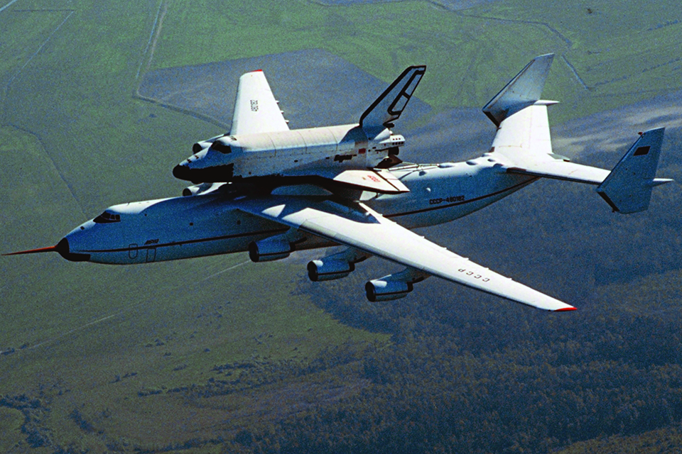 Buran hitches a ride on the back of a huge Antonov An-225 Mriya cargo plane. (SPUTNIK/Alamy)