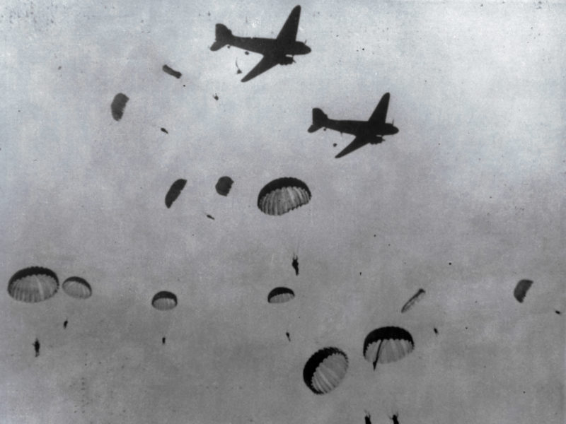 82nd-airborne-division-jump