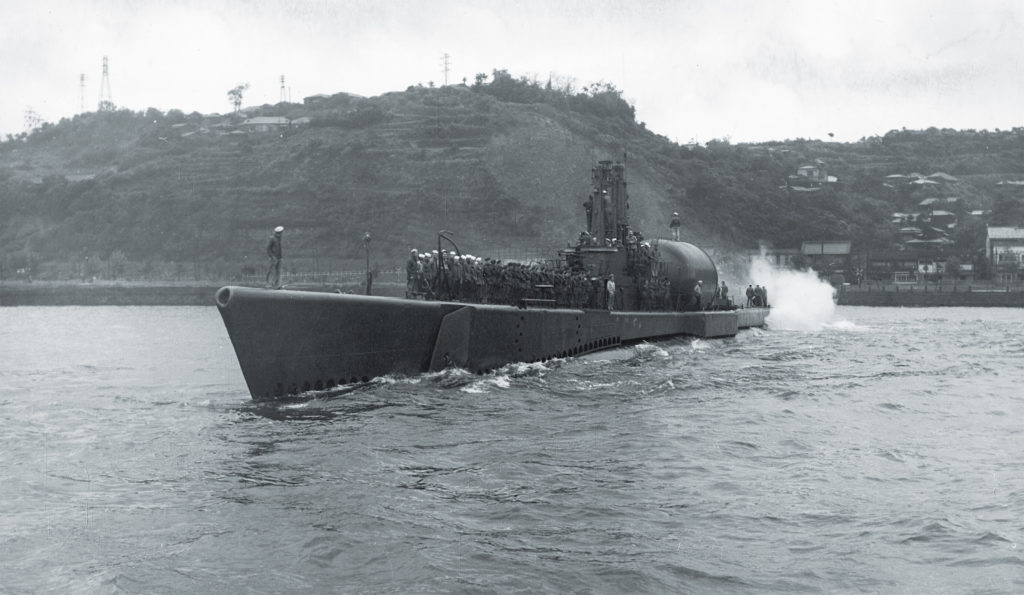 41 Commando on the decks of USS Perch