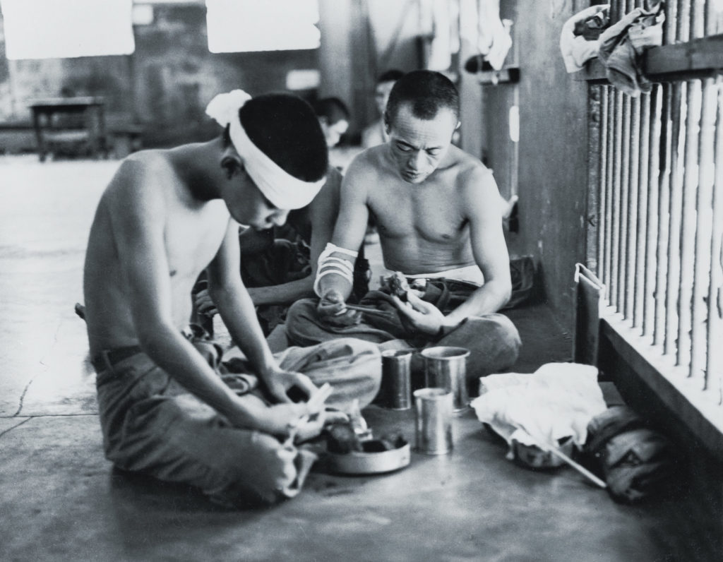 japanese-pow-eating