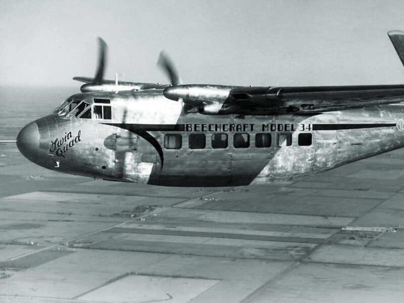 beechcraft-twin-quad-flight