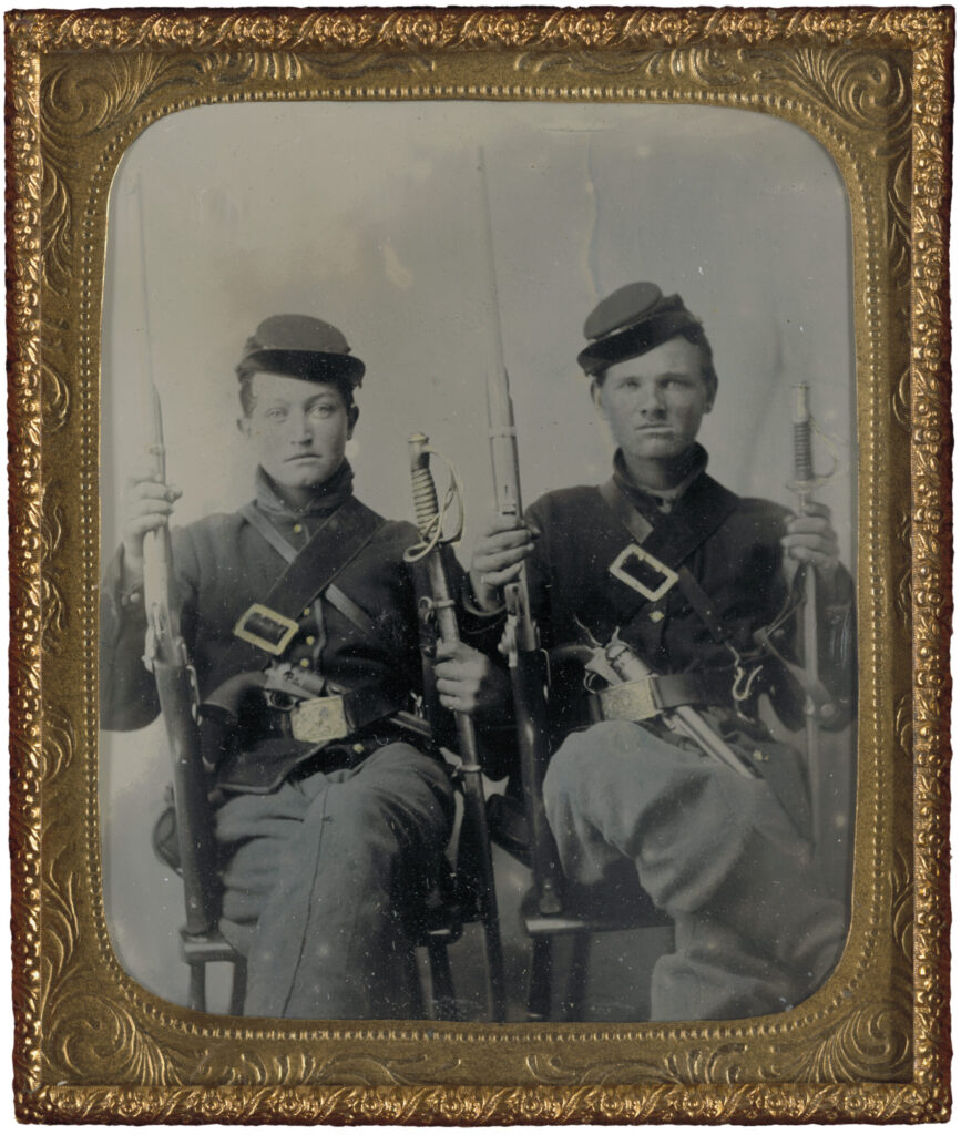 Union cavalrymen posing with Spencer carbines