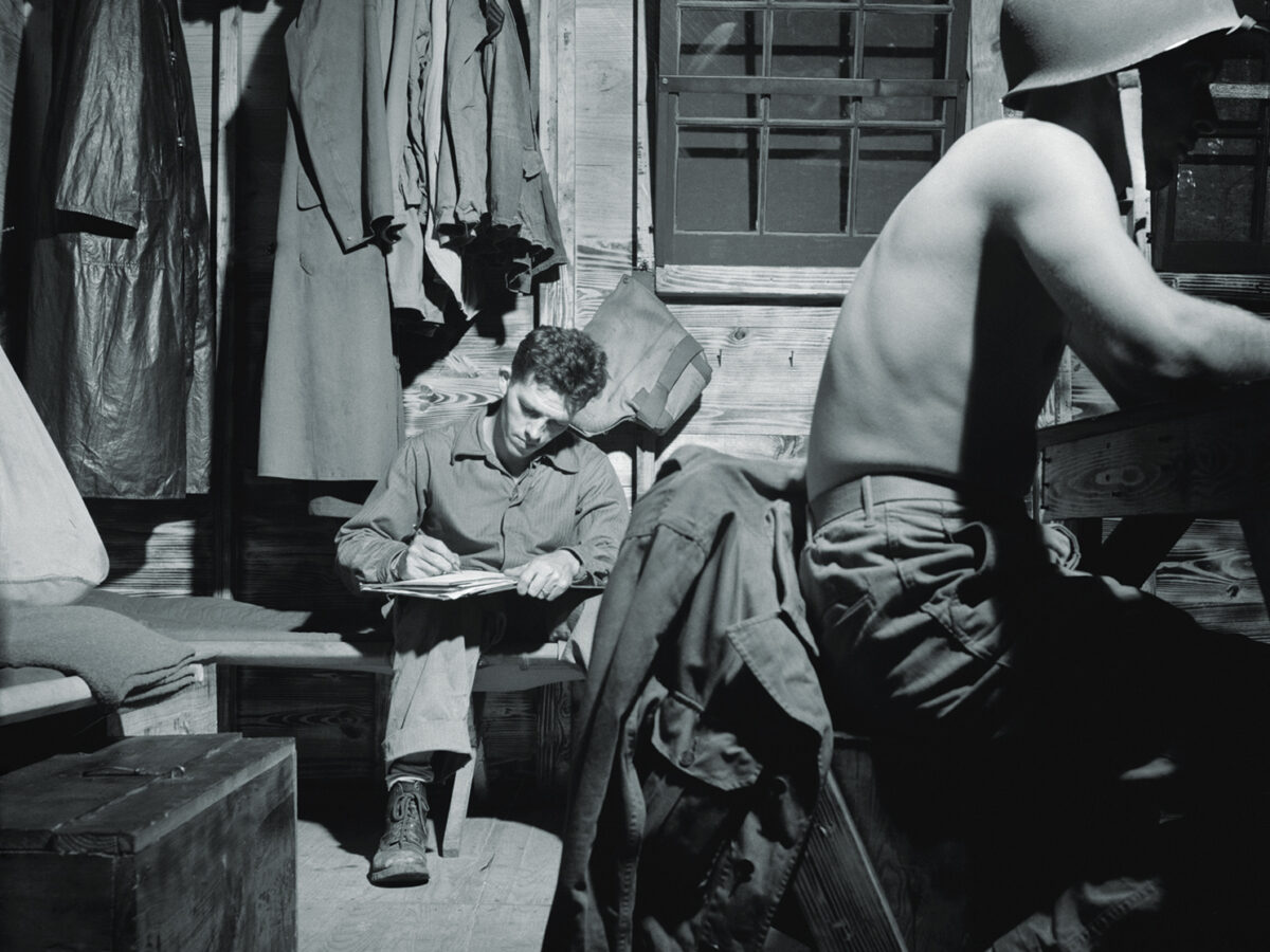 ww2-soldier-writing-home