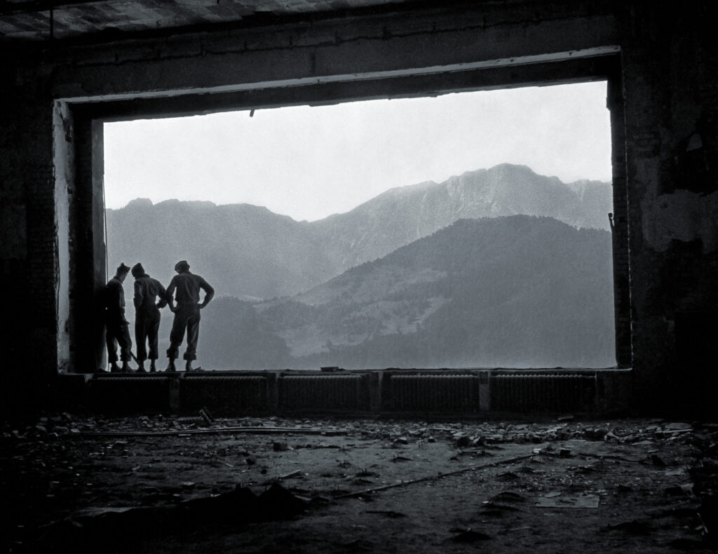 hitler-window-alps-ww2-postwar-tony-vaccaro