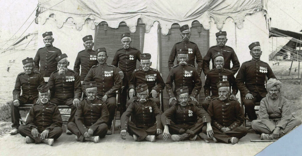 gurkha-veterans-siege-delhi