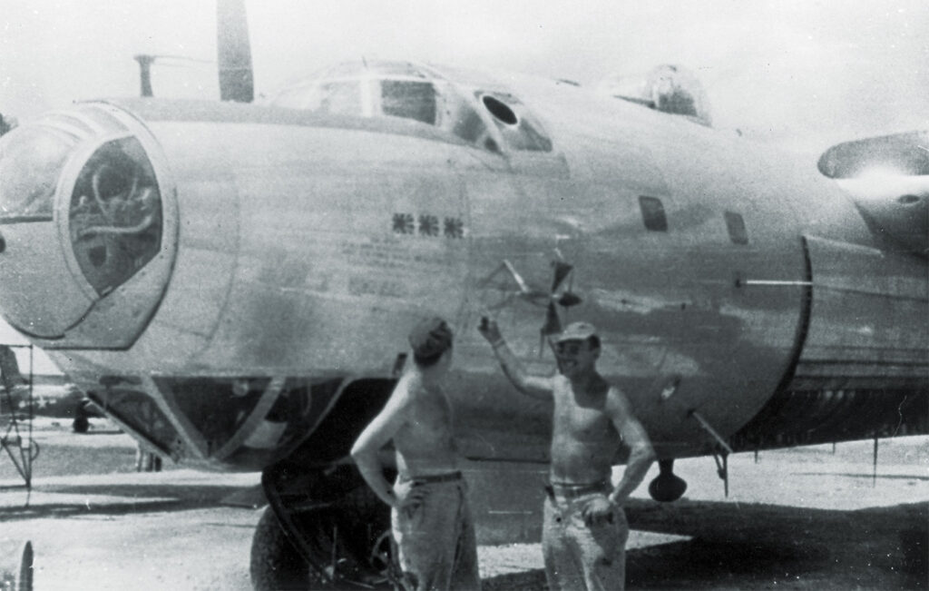 b-32-damage-ww2