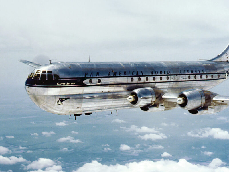 boeing-377-stratocruiser-filght