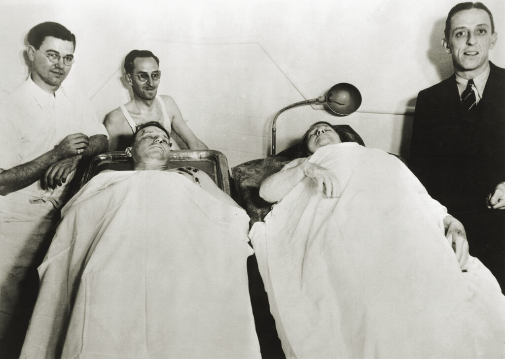 Photo of Ma Barker and her son, gangster Fred Barker, in morgue of Iklawaha, Florida, after they were shot.