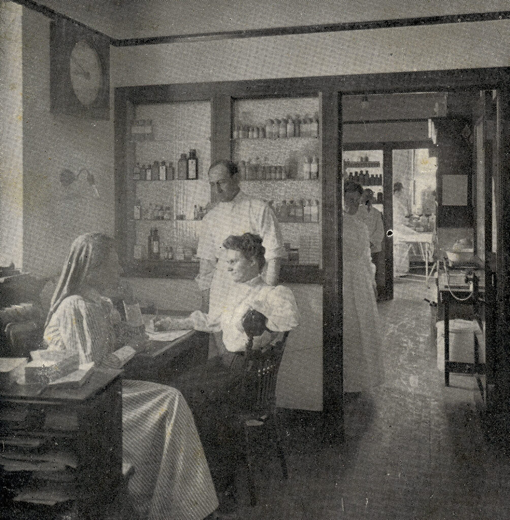 Stereographic view of the Sears, Roebuck & Co. employees' hospital.