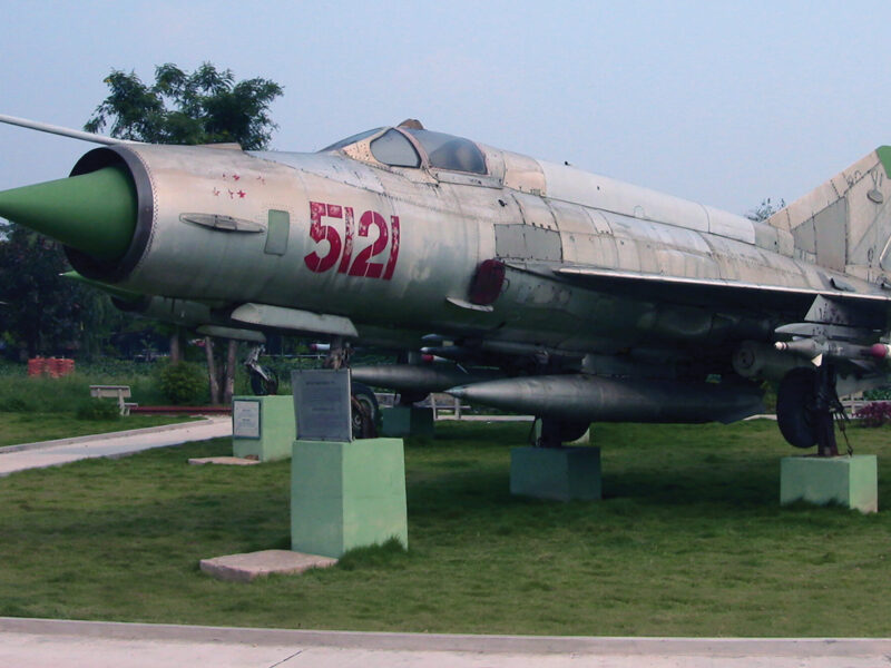 vietnam-mig-21-museum-hanoi